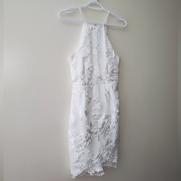 Small lulus dress - Picture 2 of 10